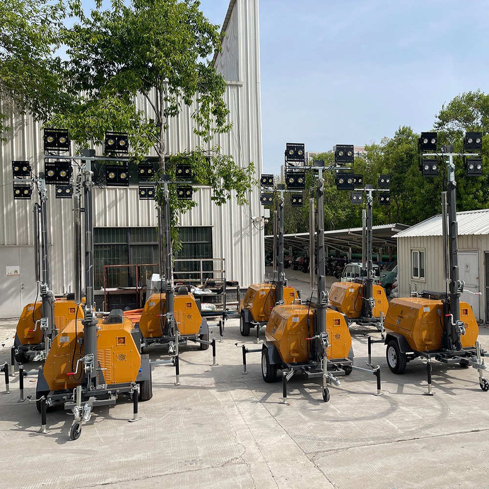 山東思拓瑞克公司8臺9米移動照明燈塔出口意大利卡拉拉市