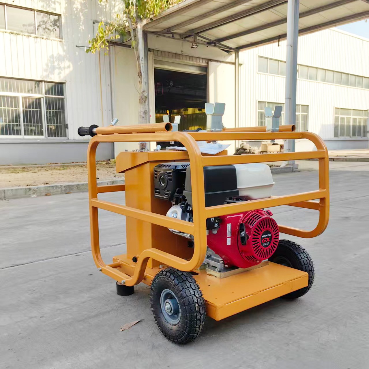 液壓動力站采用的單缸發動機如何啟動