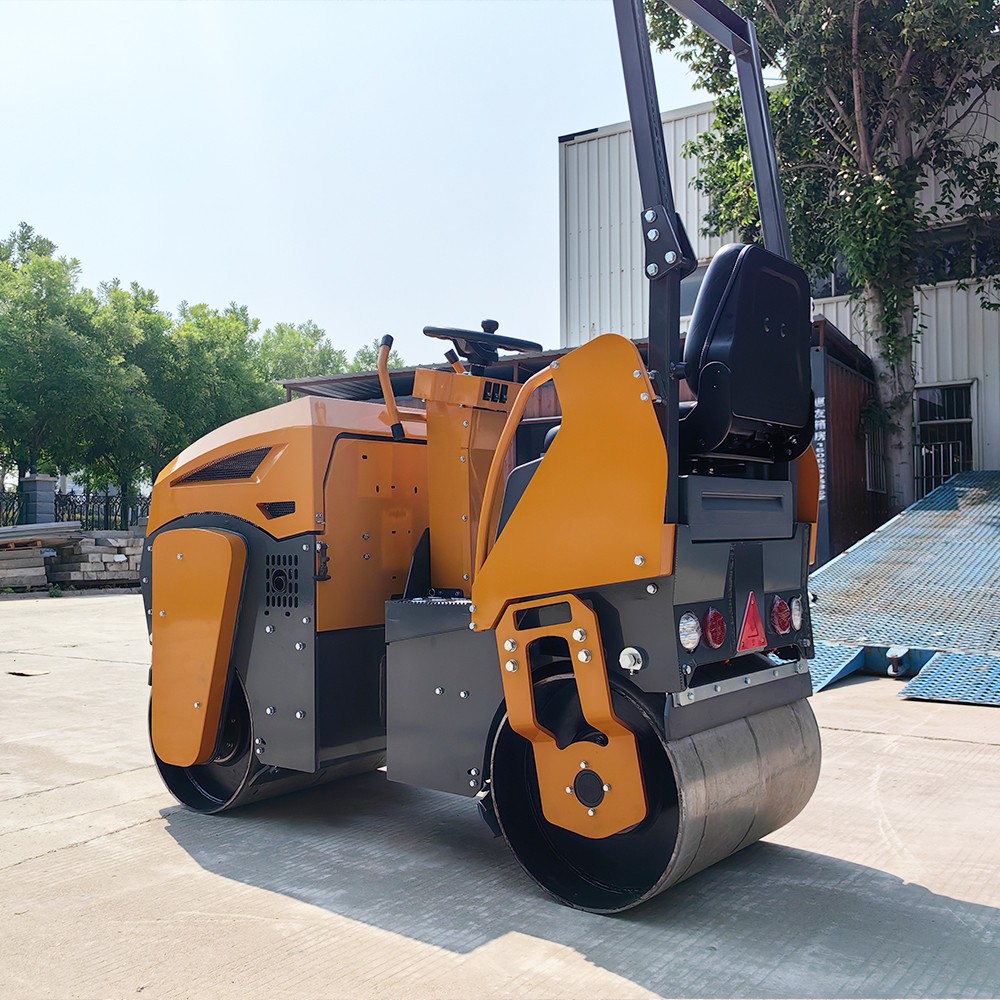 國內的小型壓路機比國外的貴，價格到底差在哪里？